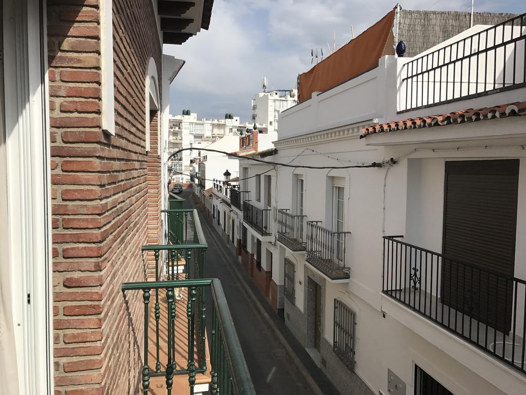 Easy Nerja Apartments Bagian luar foto
