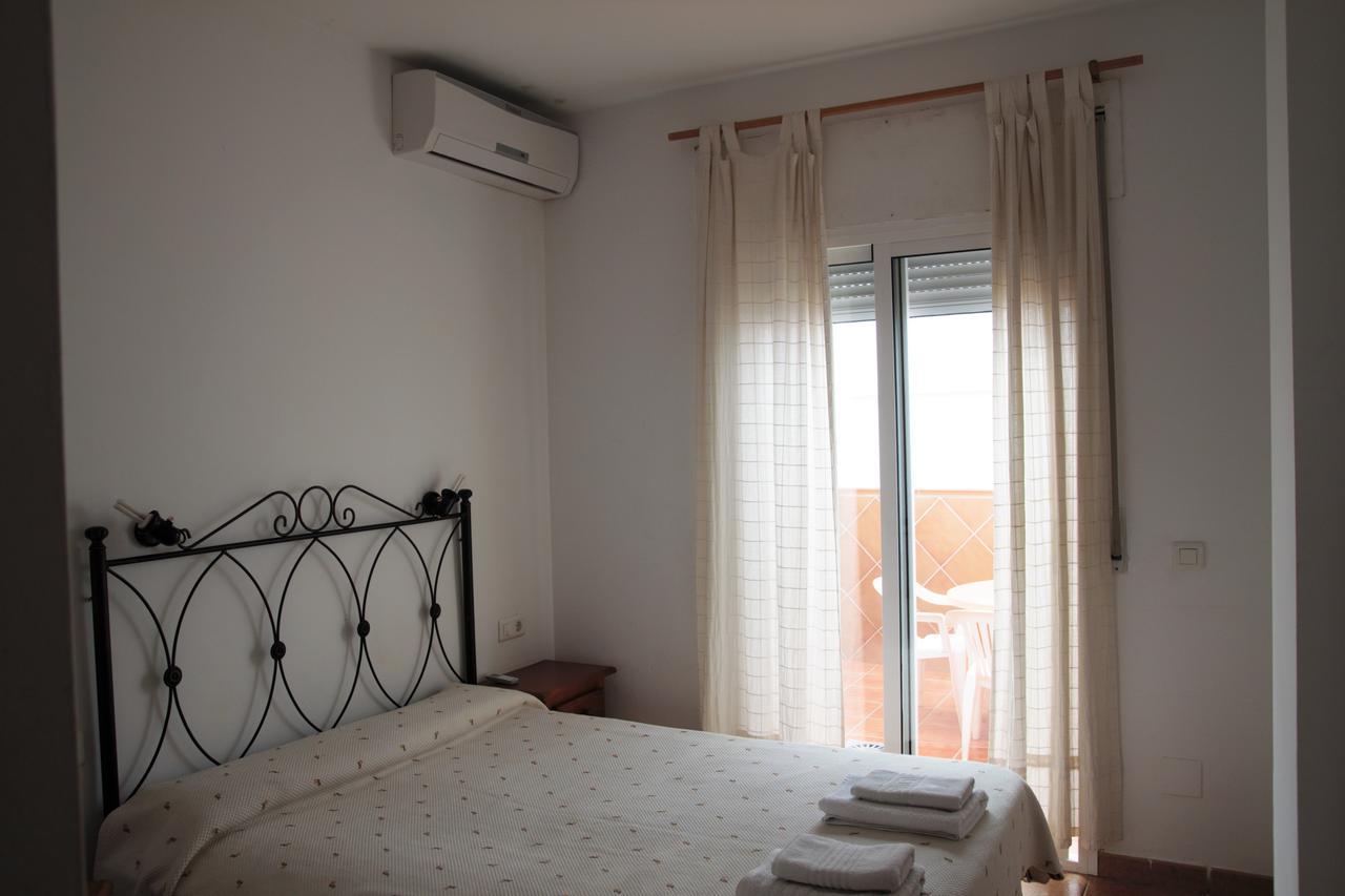 Easy Nerja Apartments Bagian luar foto